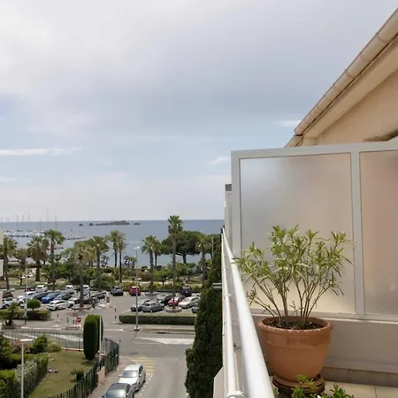 Bright Cocoon With Terrace And Sea View