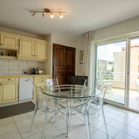 Bright Cocoon With Terrace And Sea View Saint-Raphaël